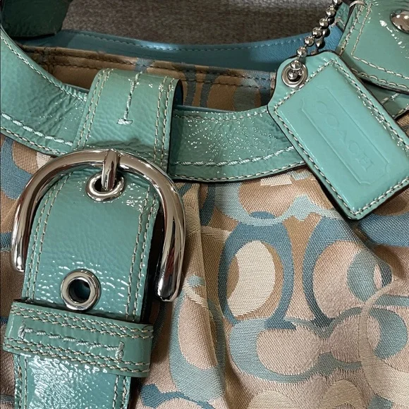 Coach Beige and Teal Shoulder Bag - Picture 2 of 7